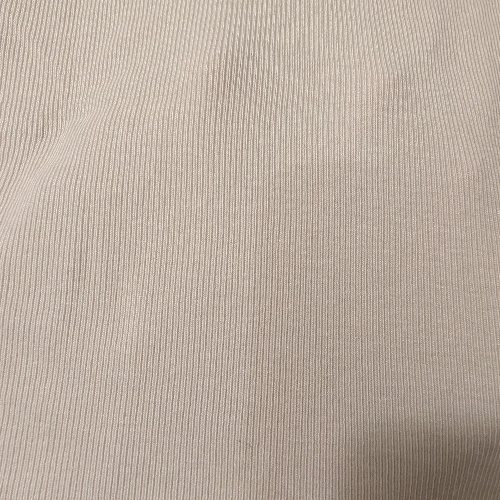H&M White Ribbed Top - Picture 3 of 3
